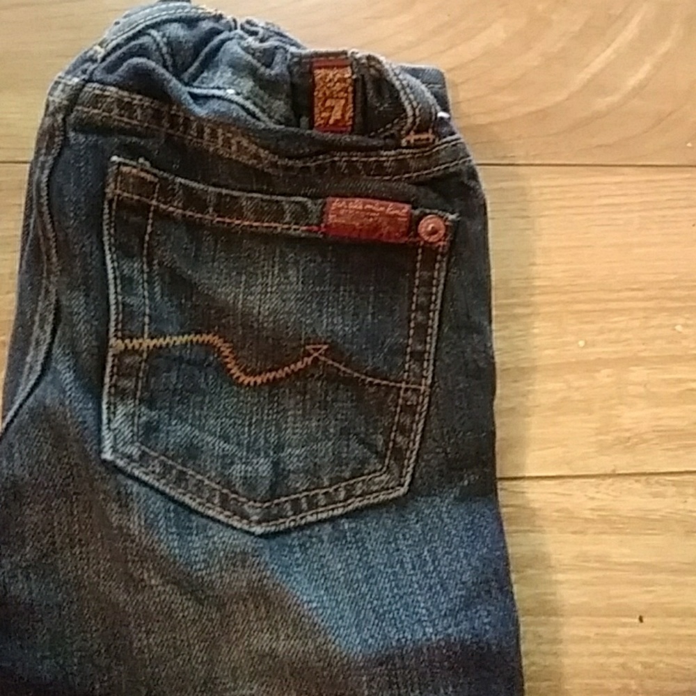 7for all mankind